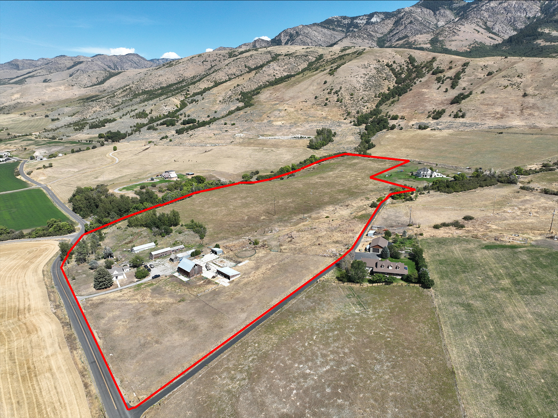 main property photo 3