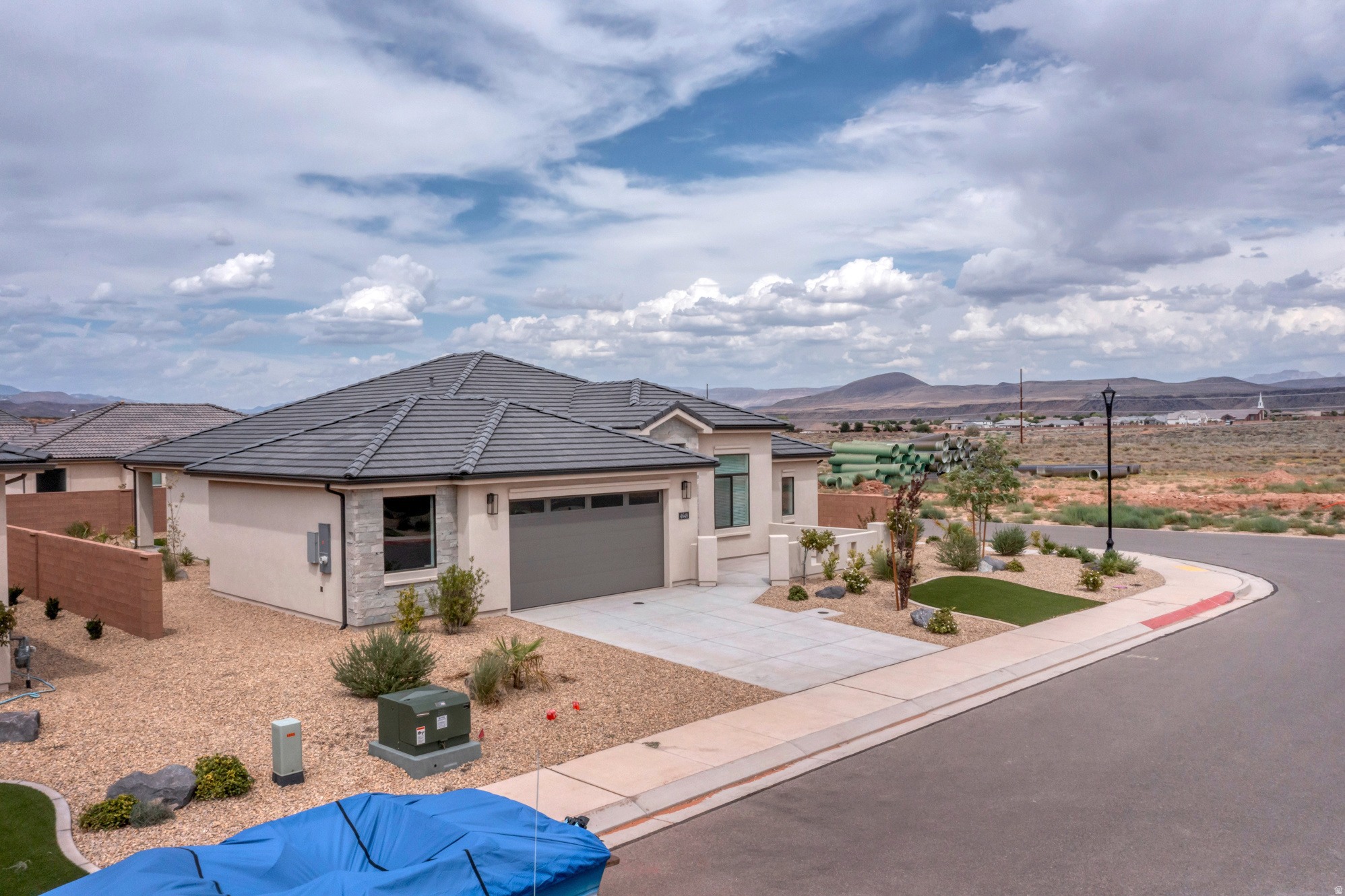 main property photo 33