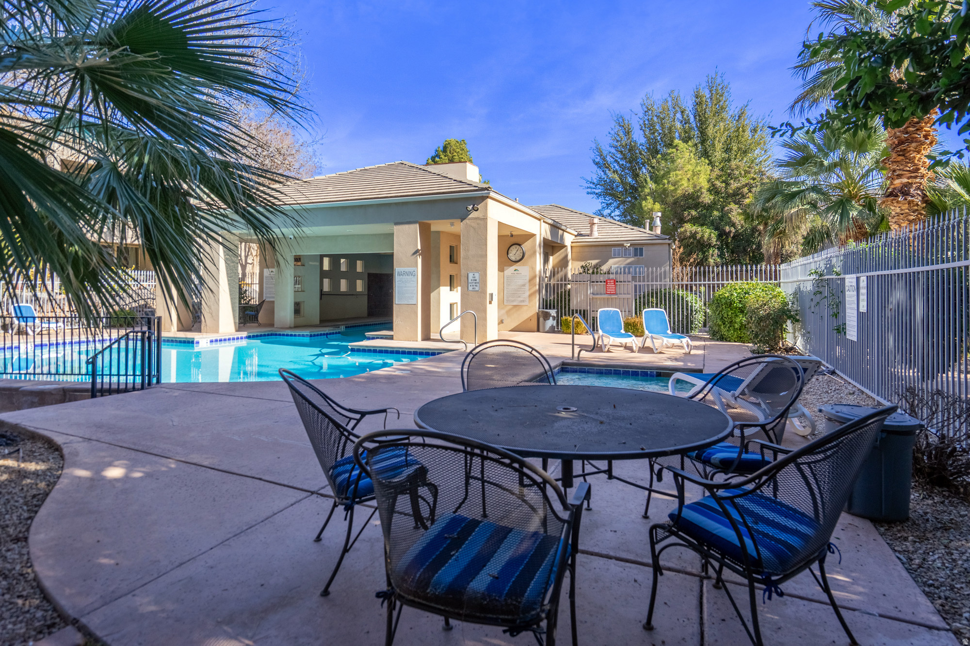main property photo 33