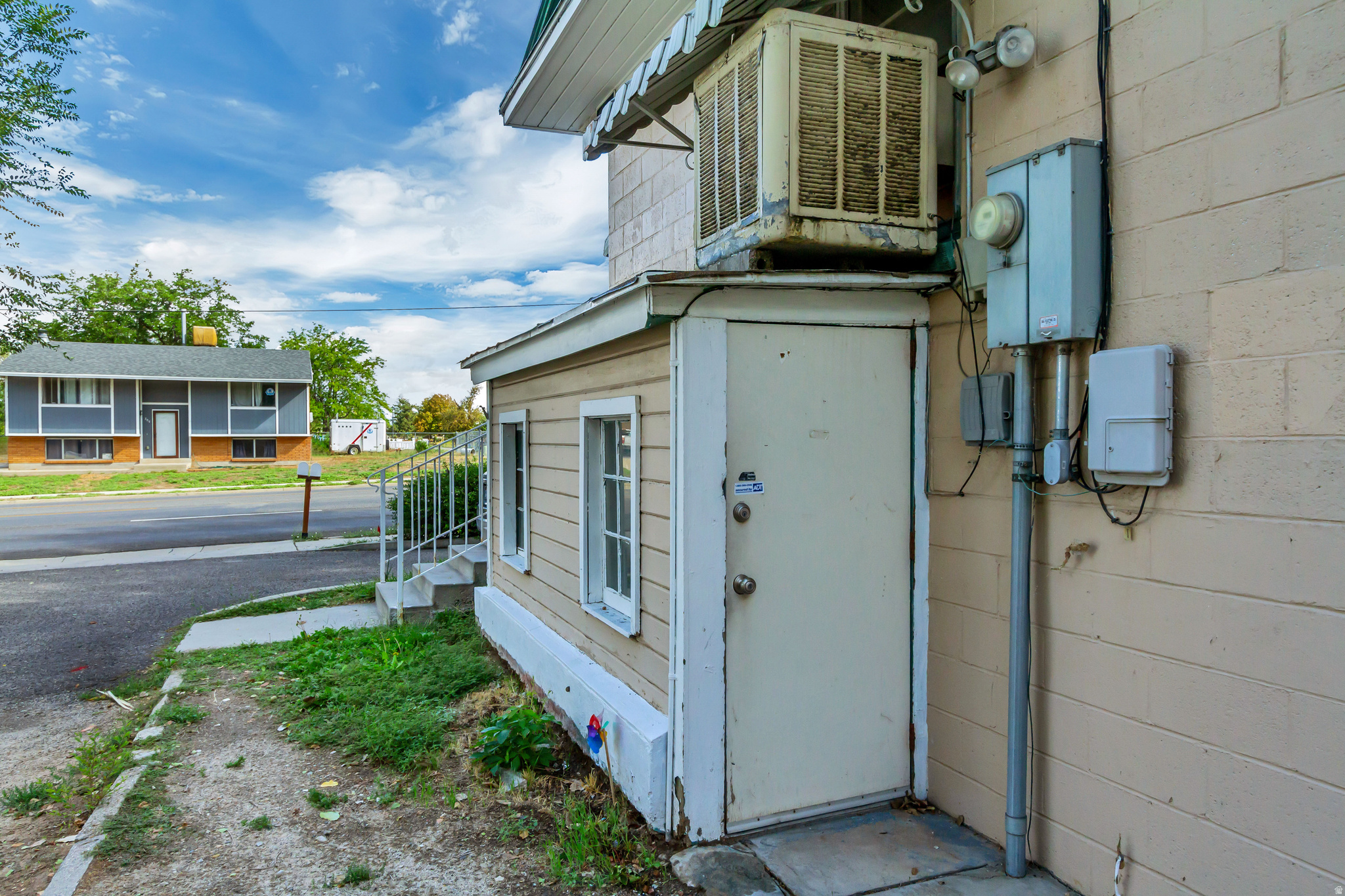 main property photo 19