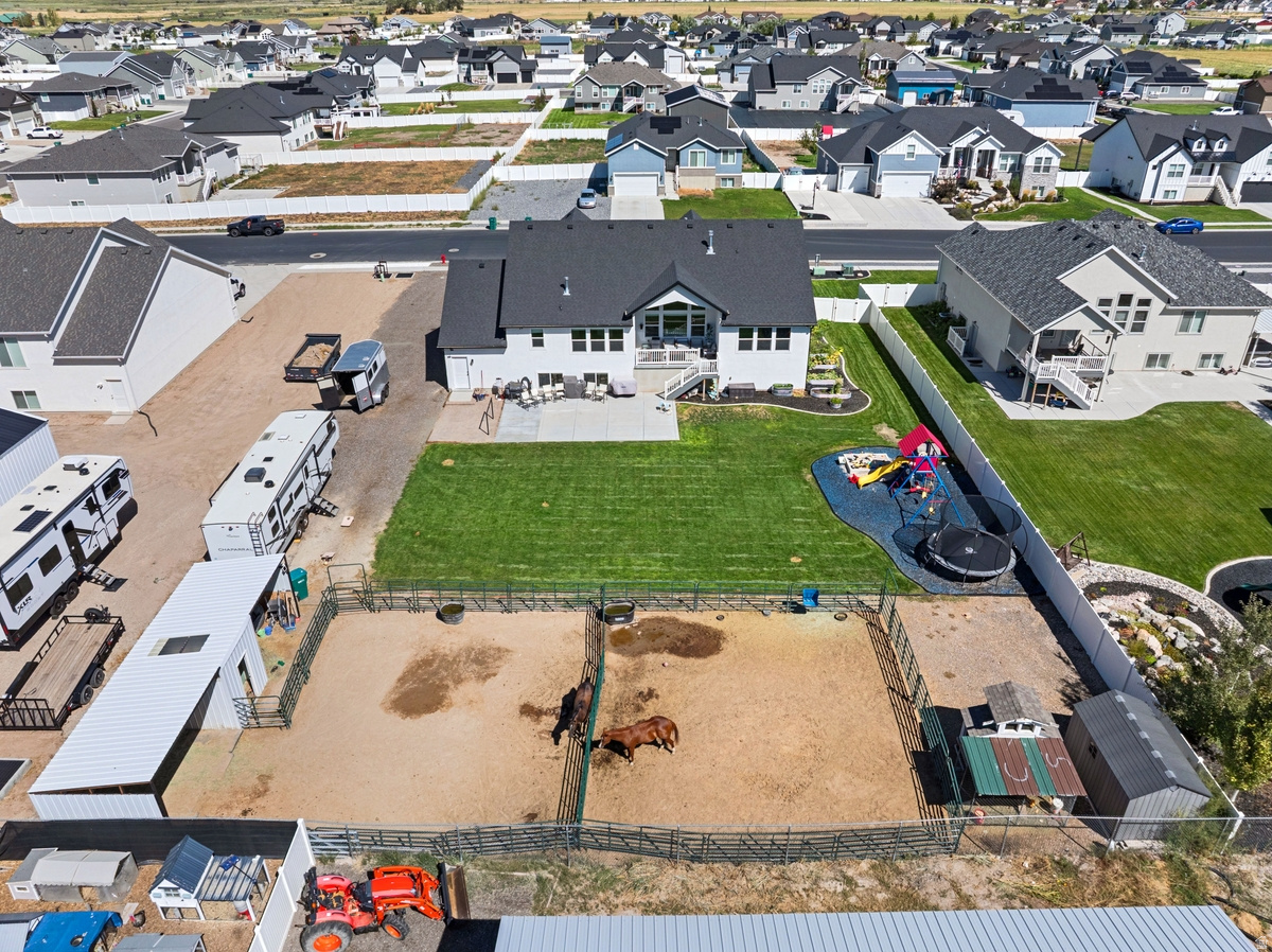main property photo 51