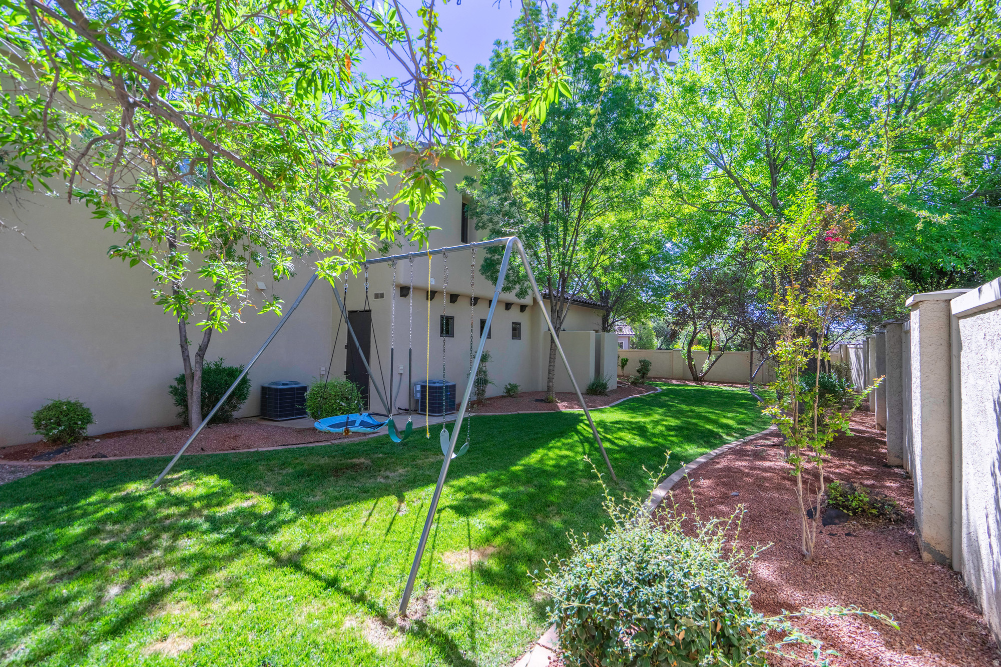 main property photo 129