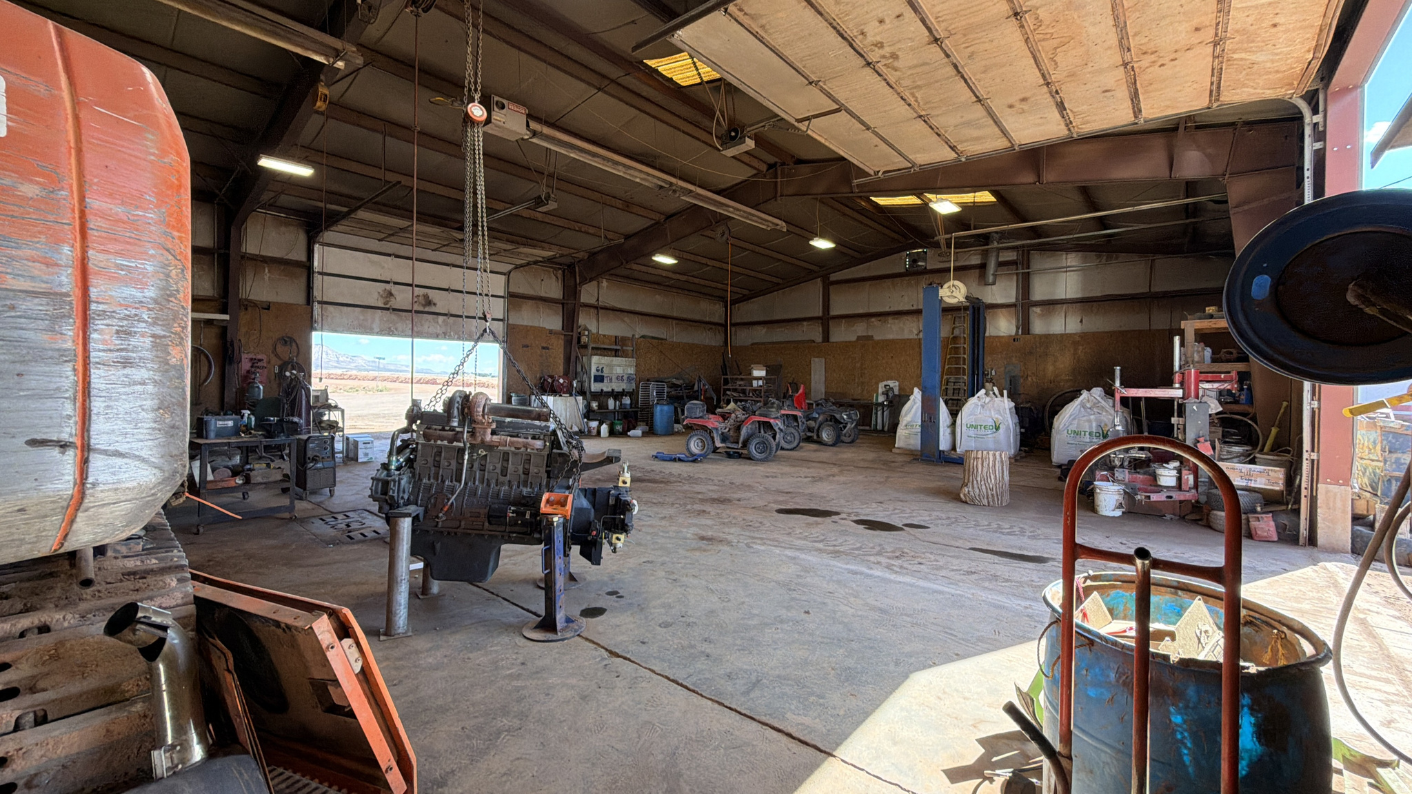 main property photo 45