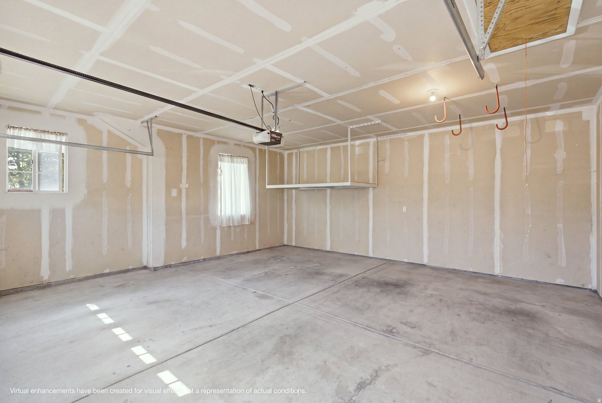 main property photo 28