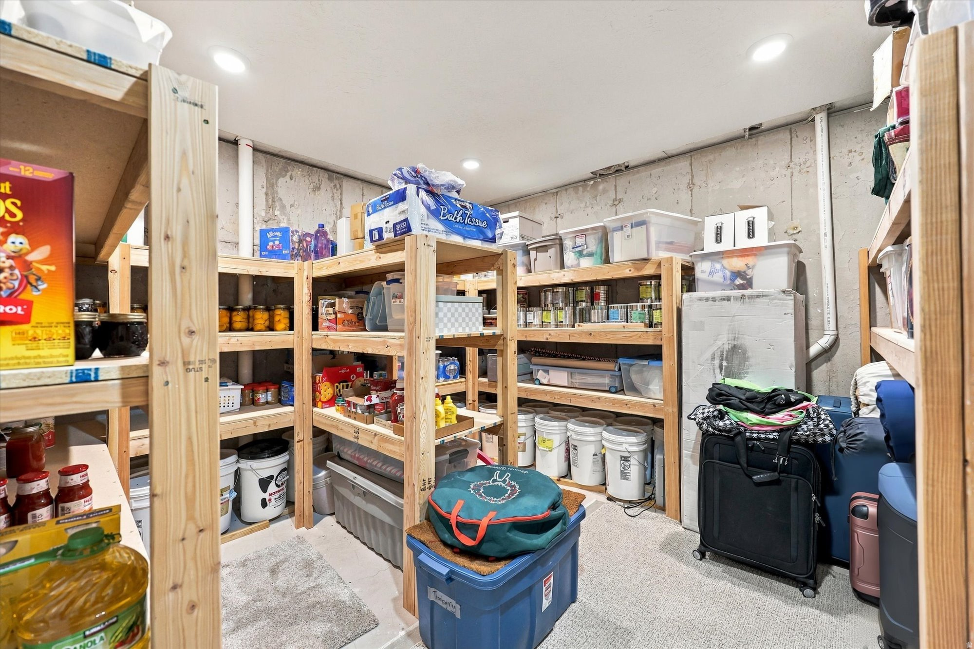 main property photo 50