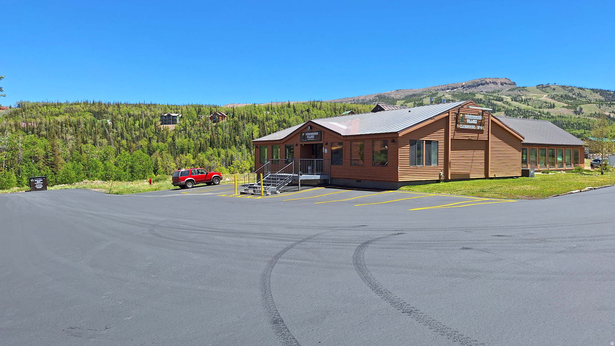 main property photo 37
