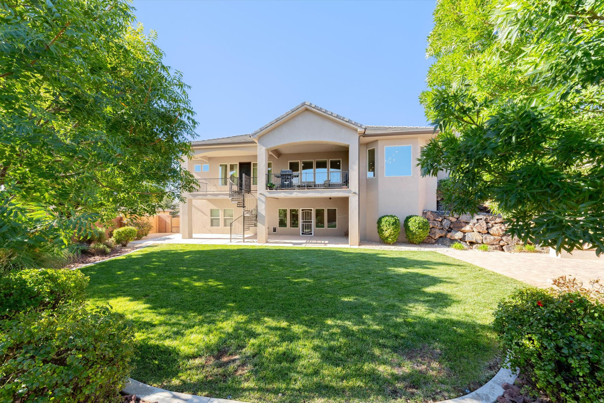 main property photo 76
