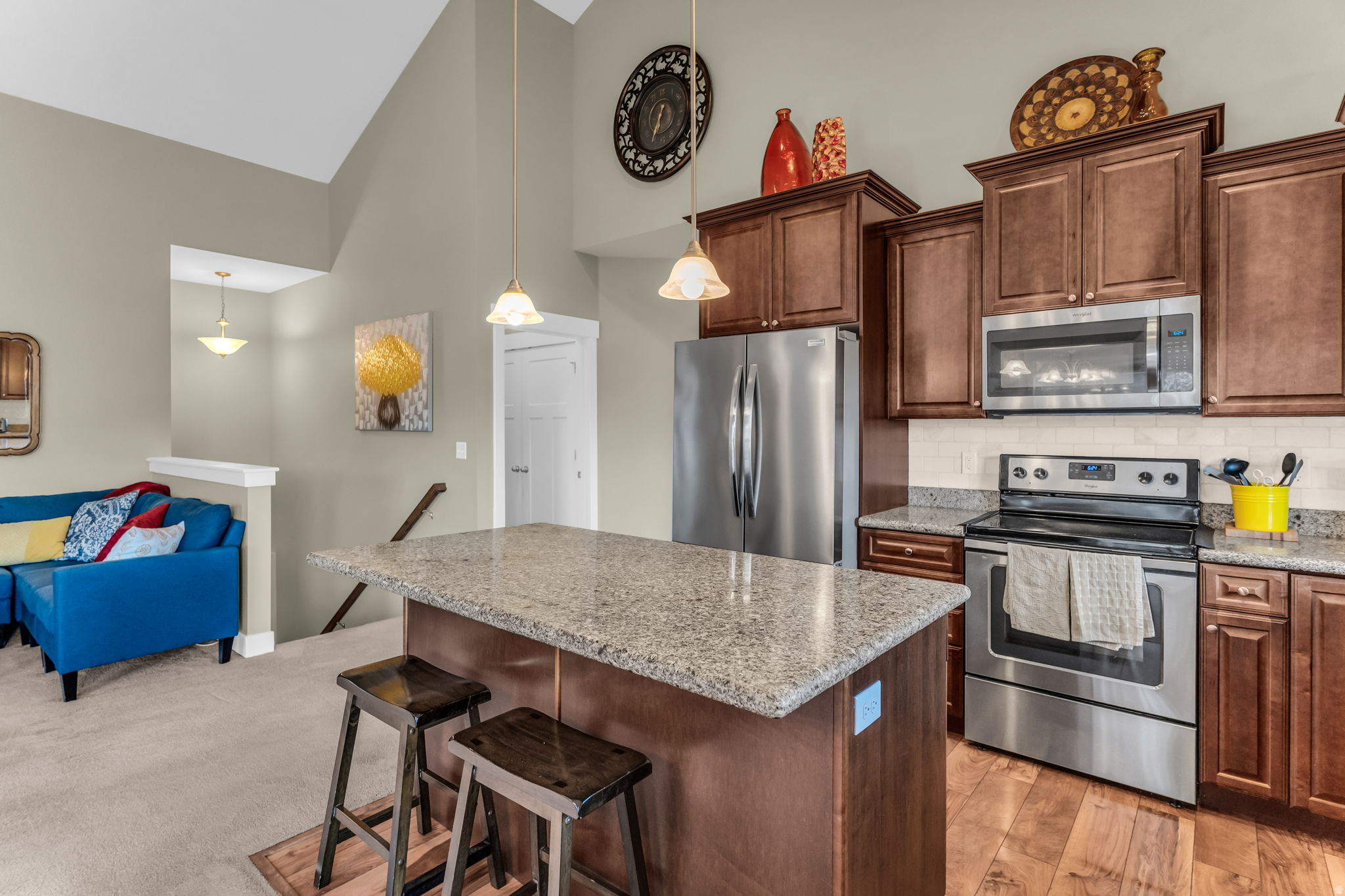 main property photo 14