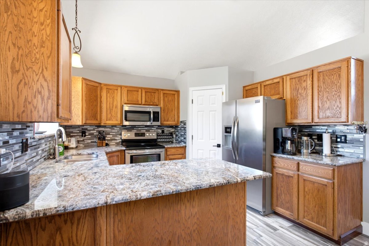 main property photo 7