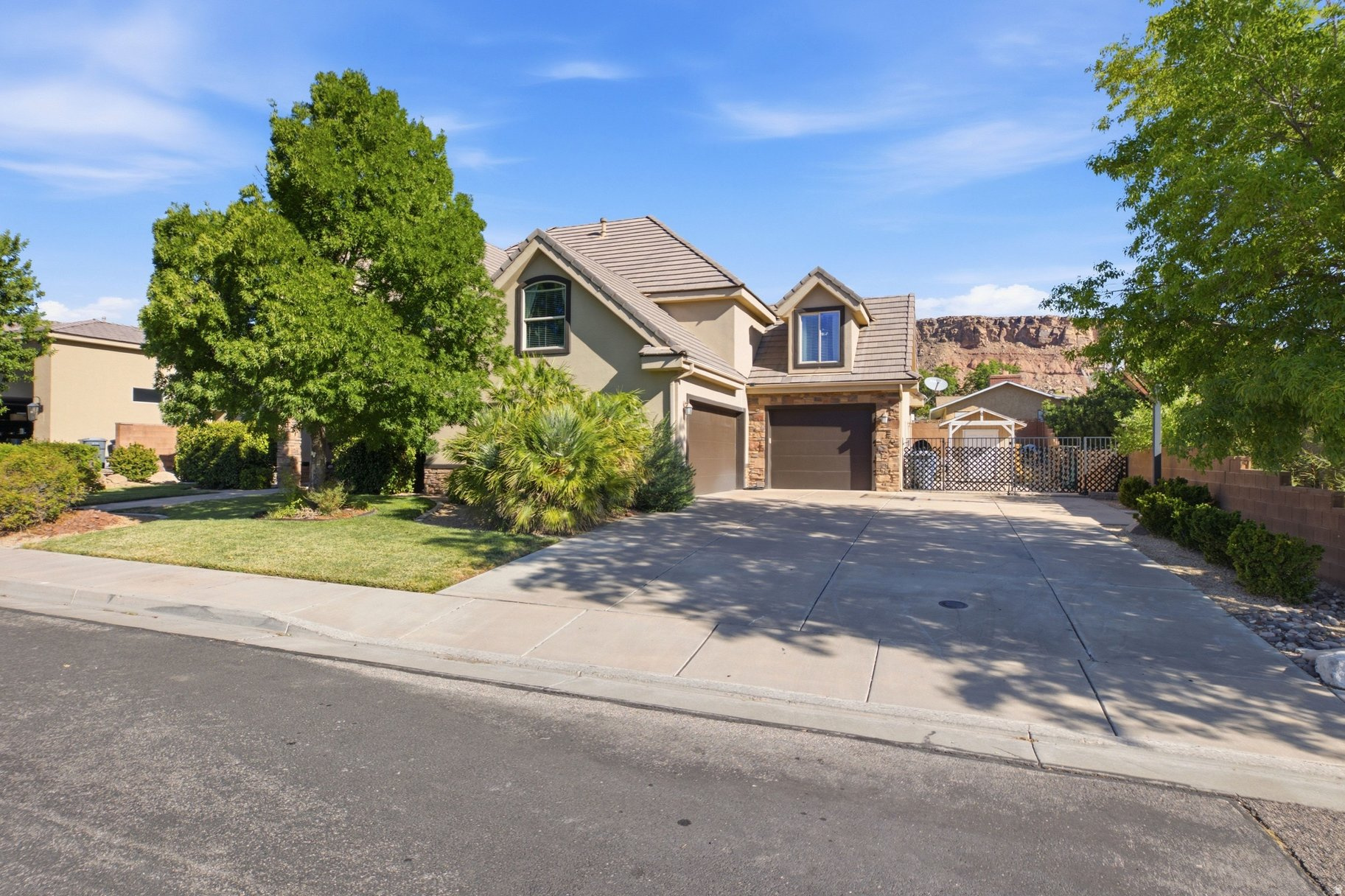 main property photo 54