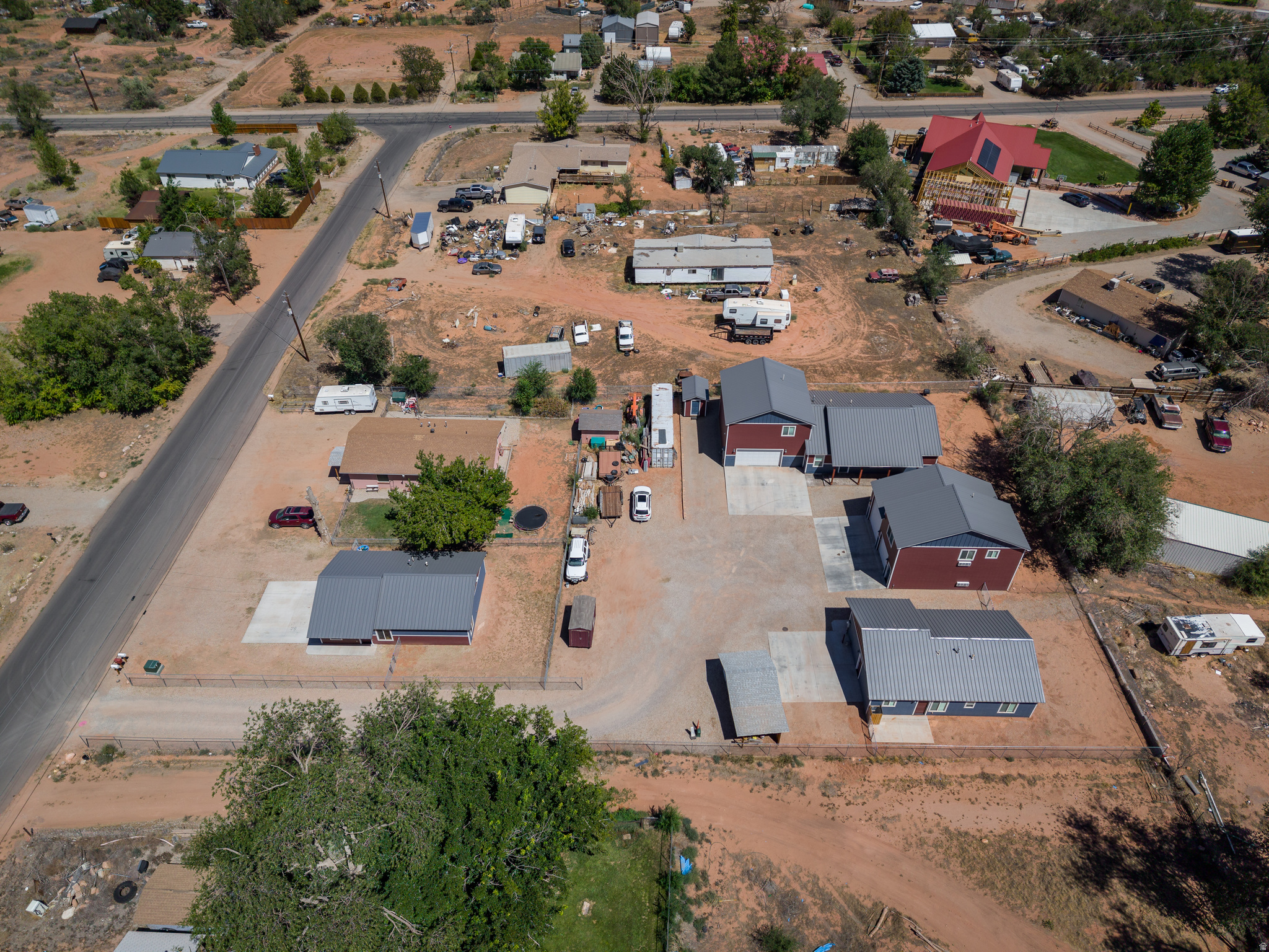 main property photo 40