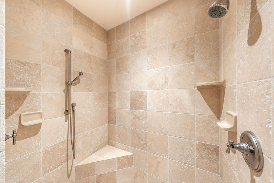 main property photo 66
