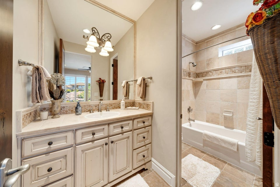 main property photo 74
