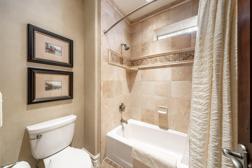 main property photo 75