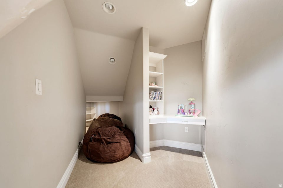 main property photo 77