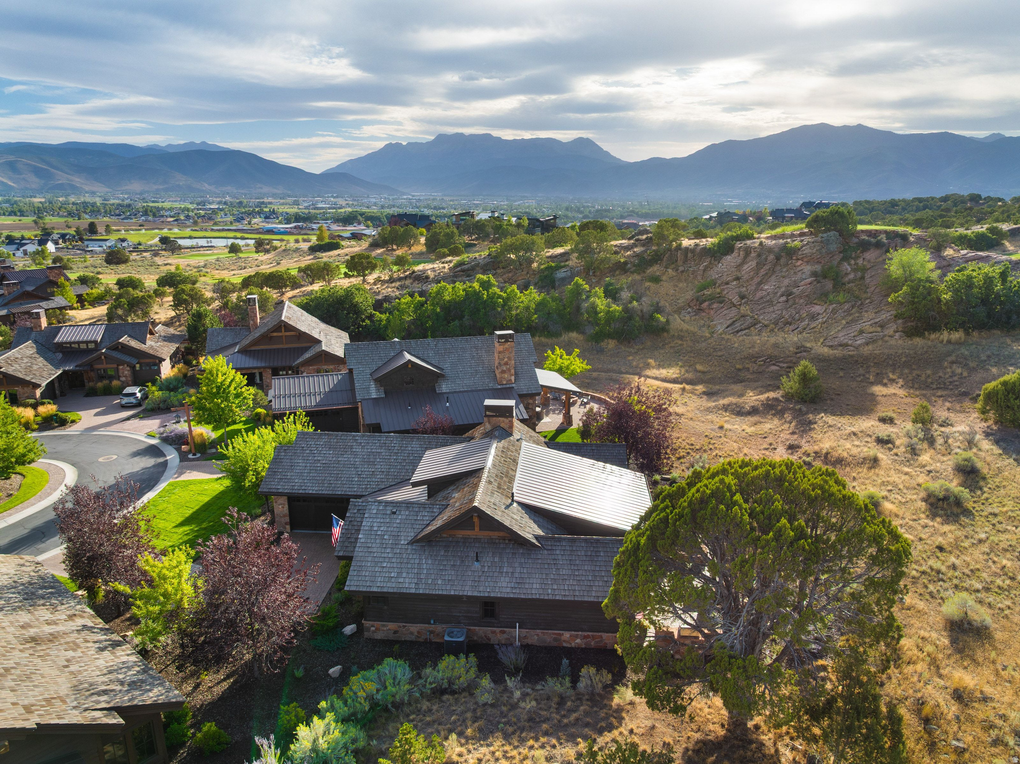 main property photo 37
