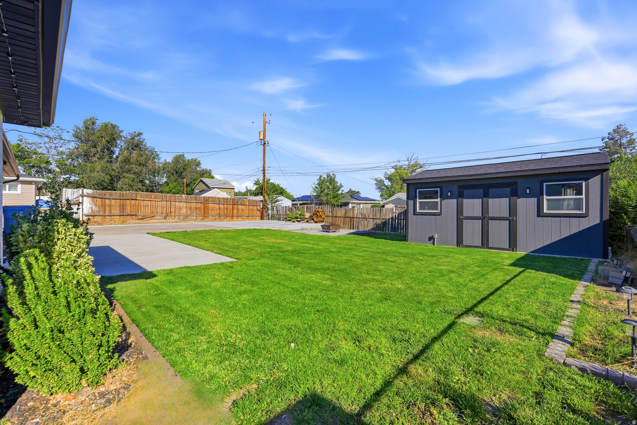 main property photo 22