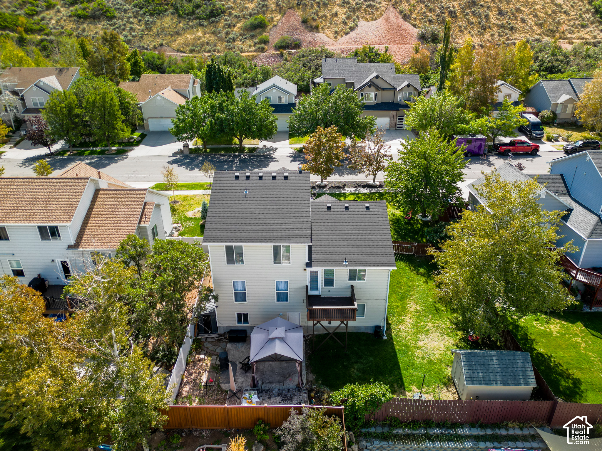 main property photo 30