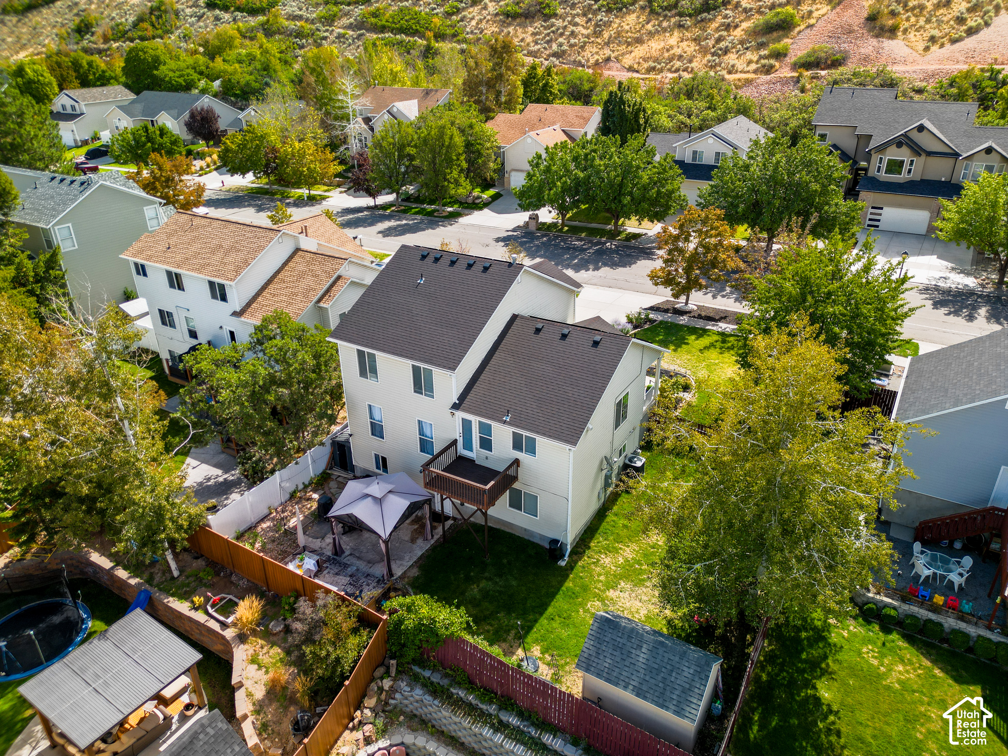 main property photo 31