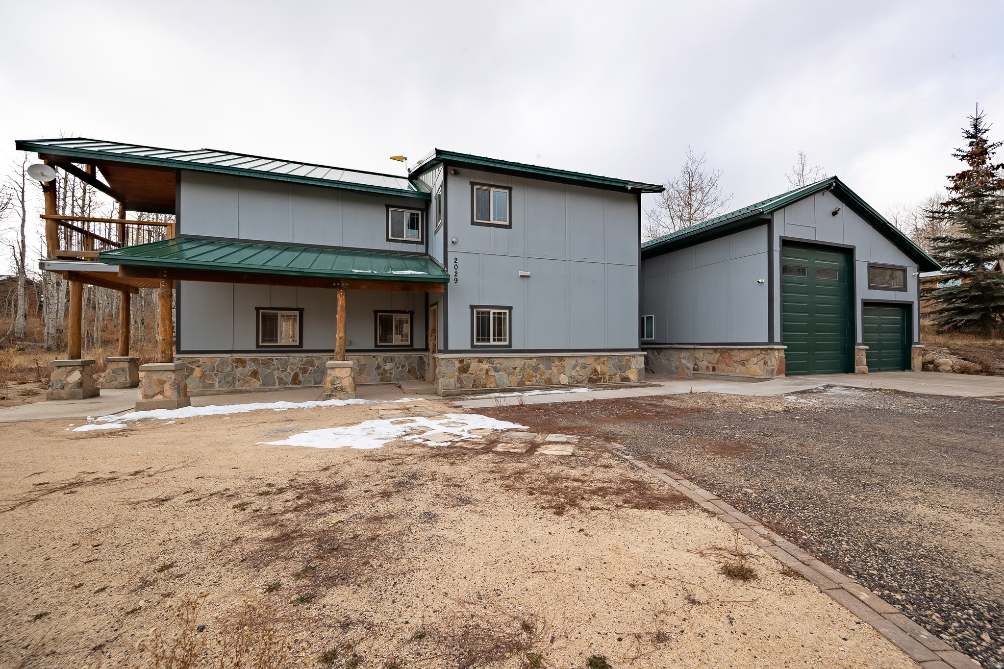 main property photo 3