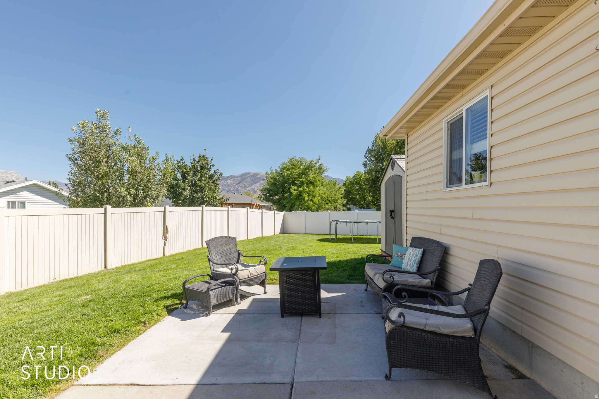 main property photo 27