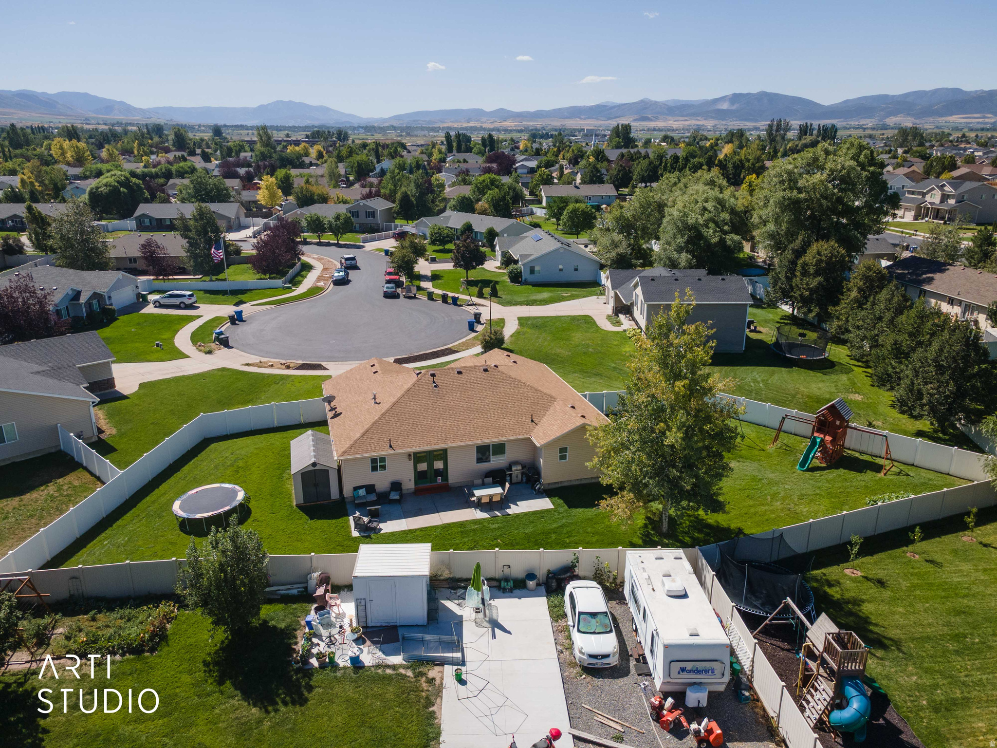 main property photo 38