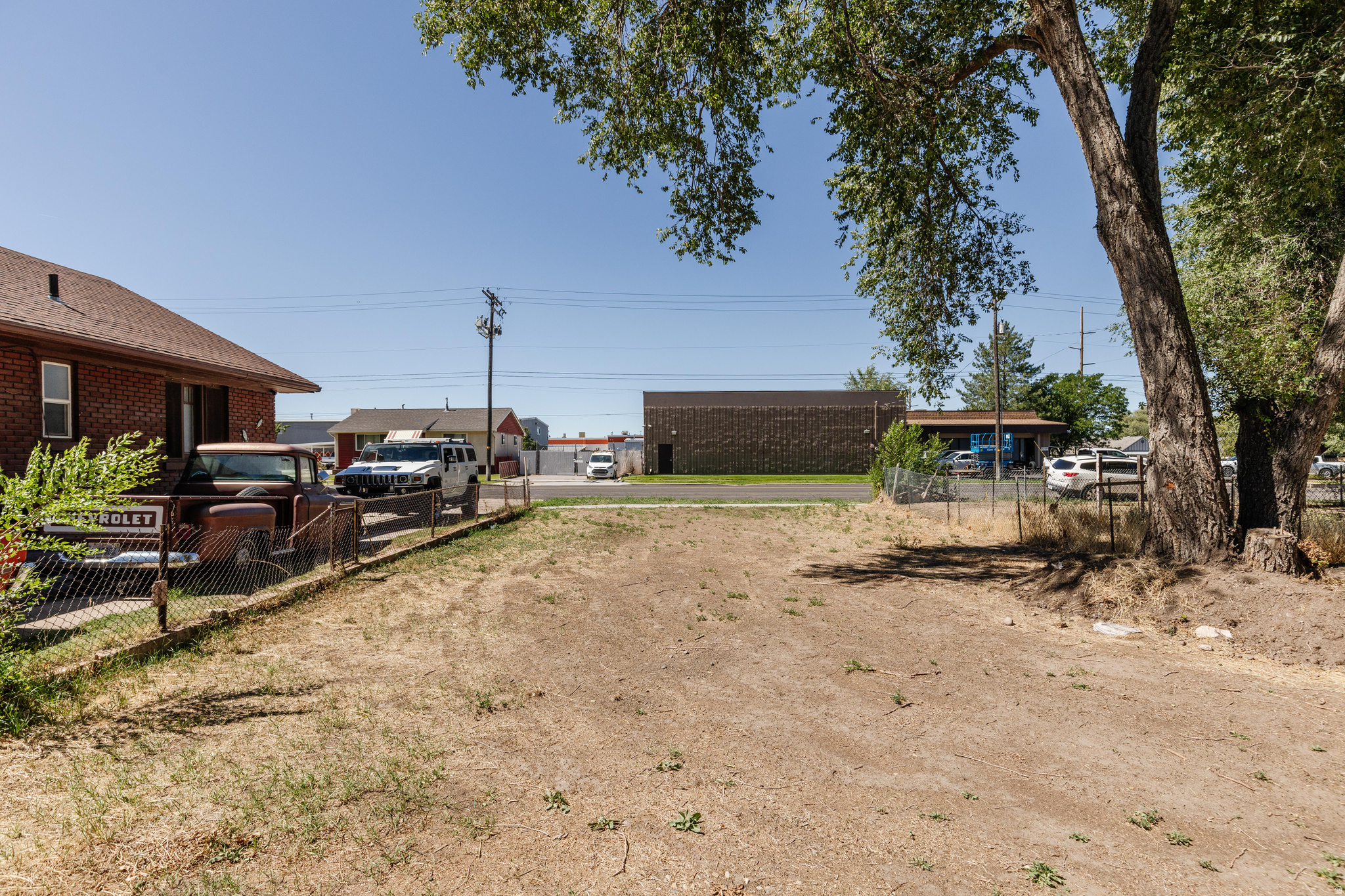 main property photo 24
