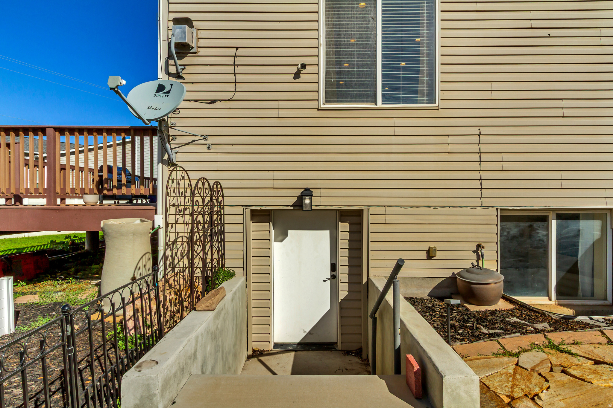 main property photo 19