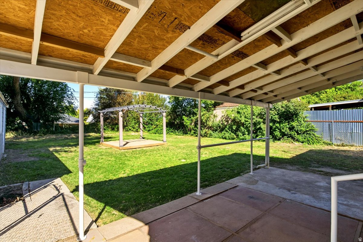 main property photo 26