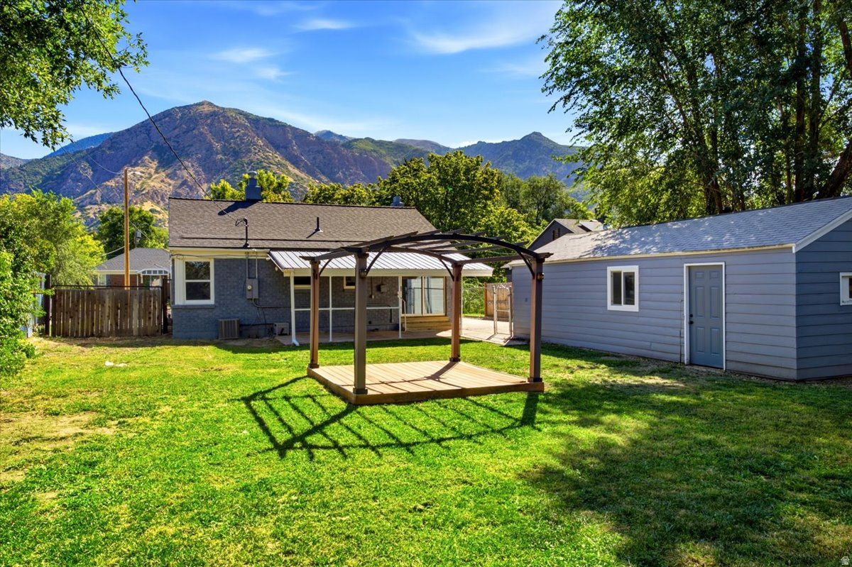 main property photo 28