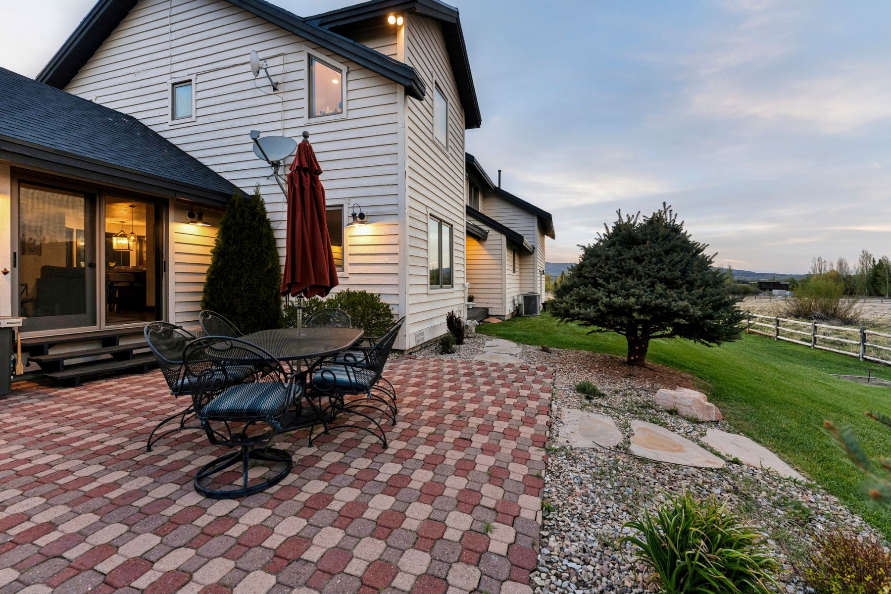 main property photo 33