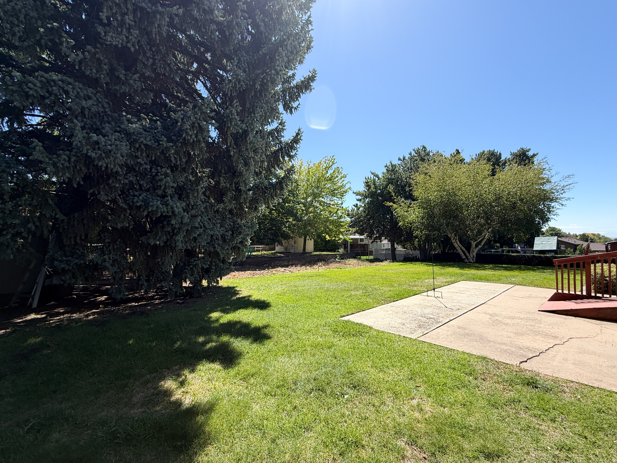 main property photo 33