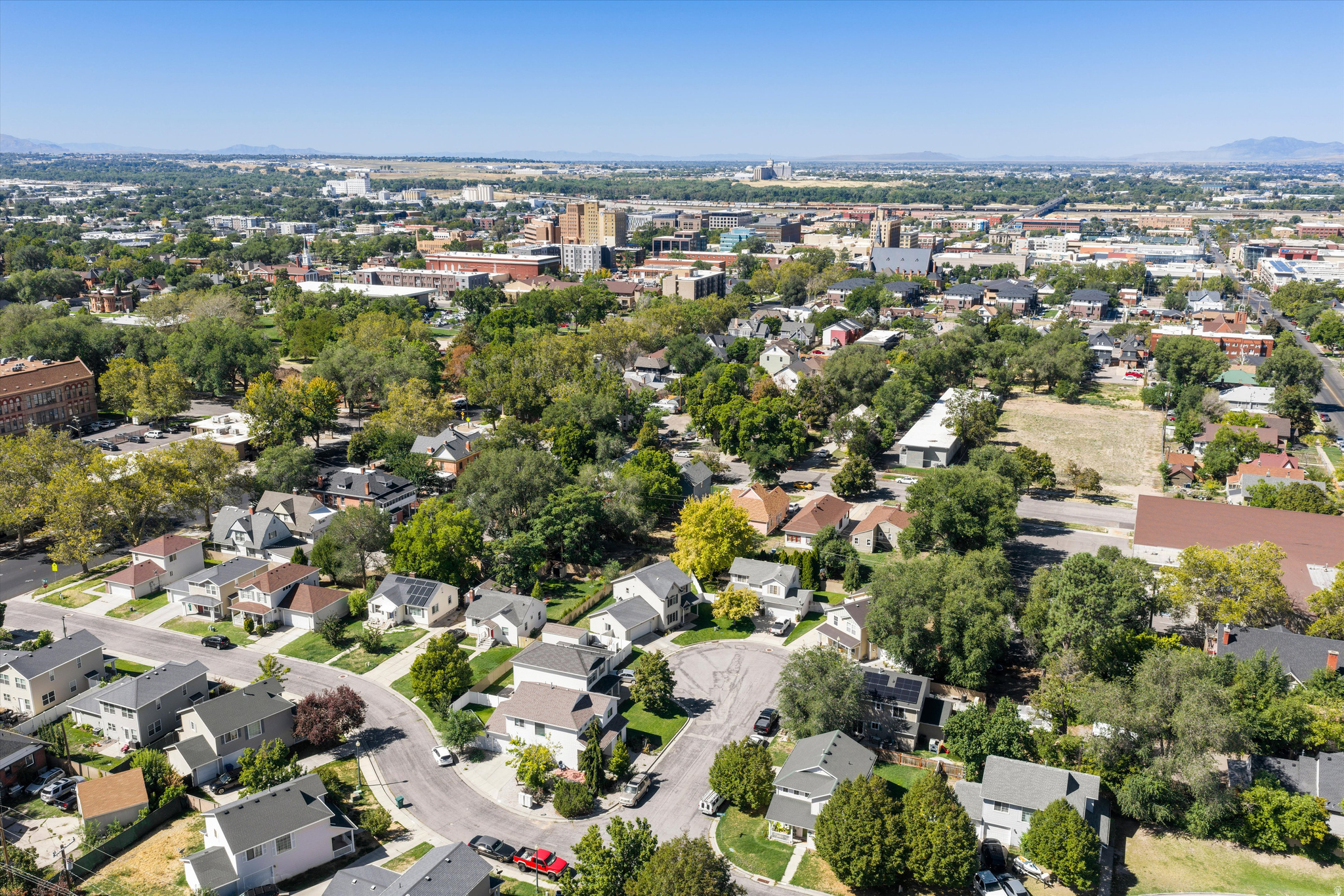 main property photo 41