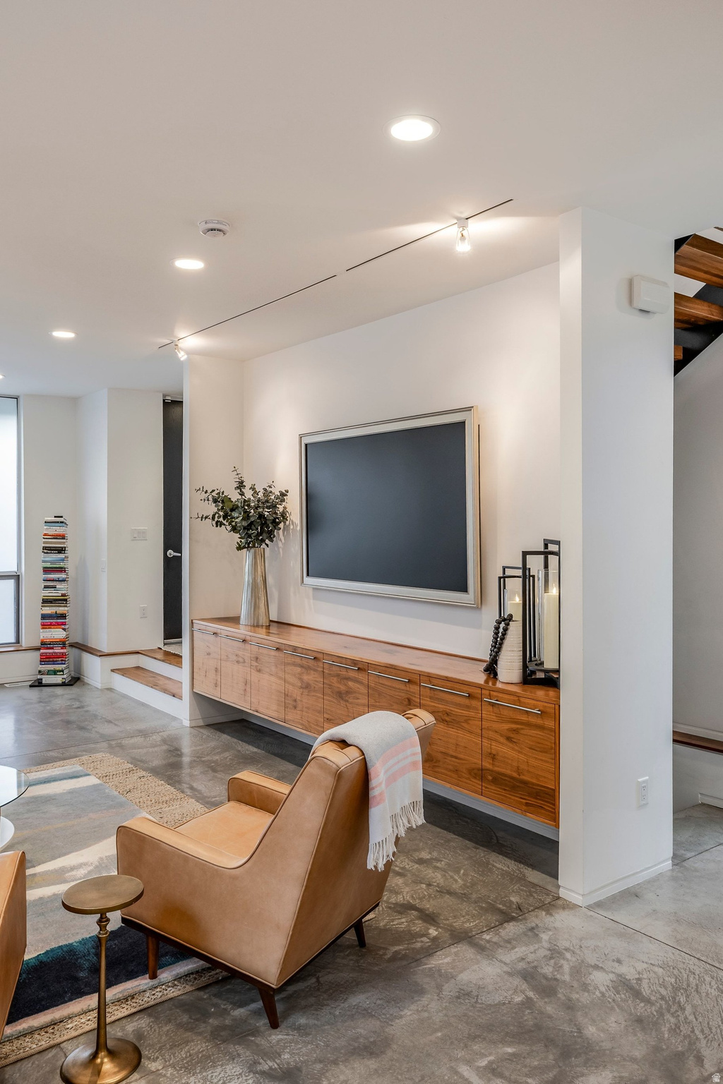 main property photo 61