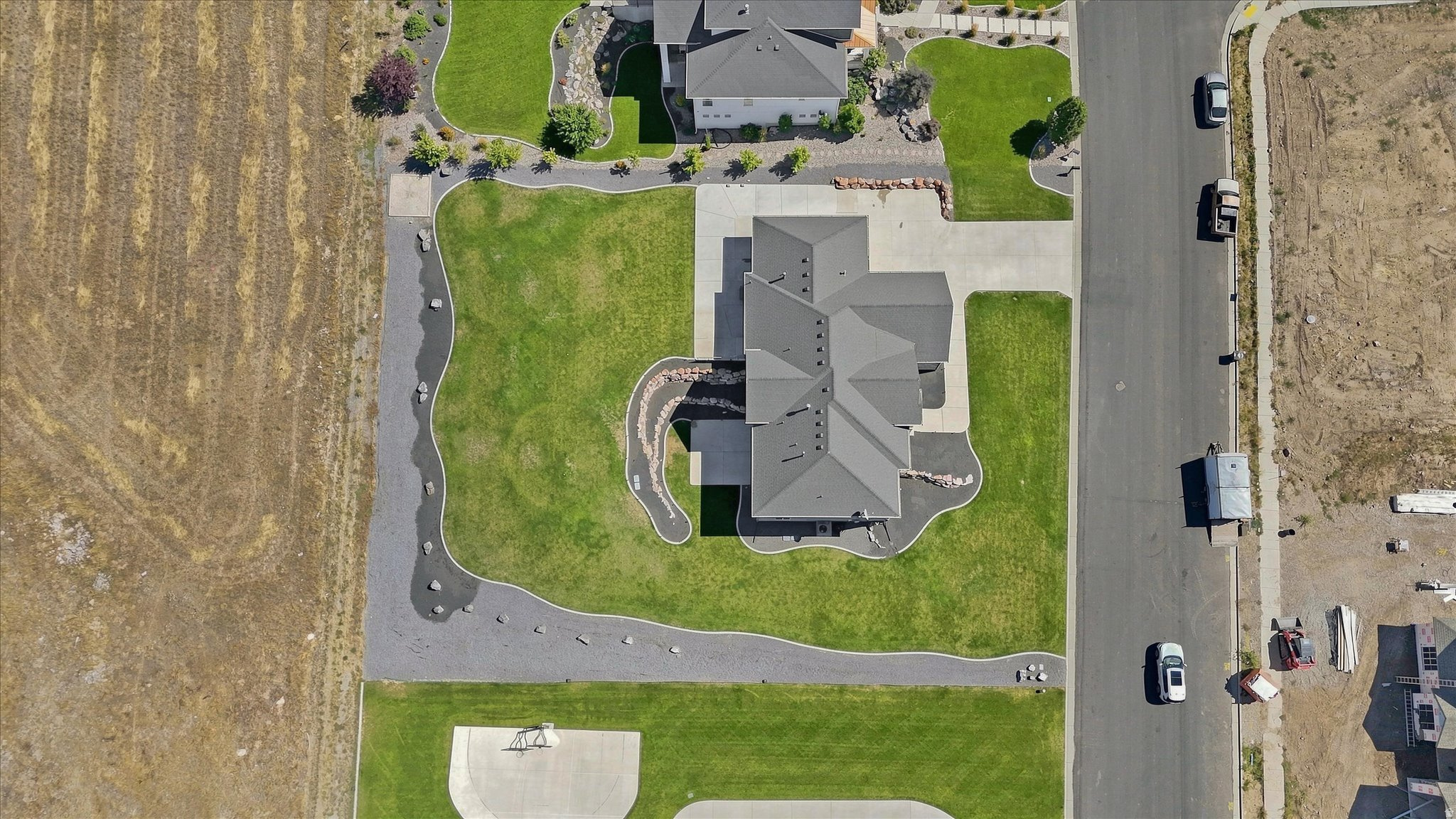 main property photo 59