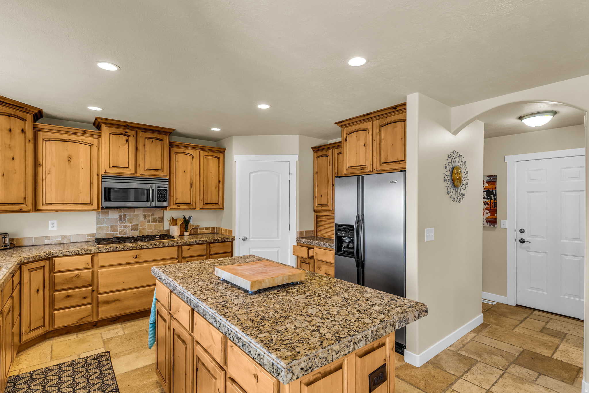 main property photo 13