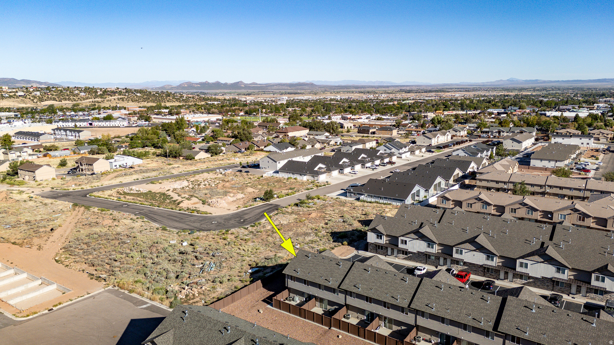 main property photo 31