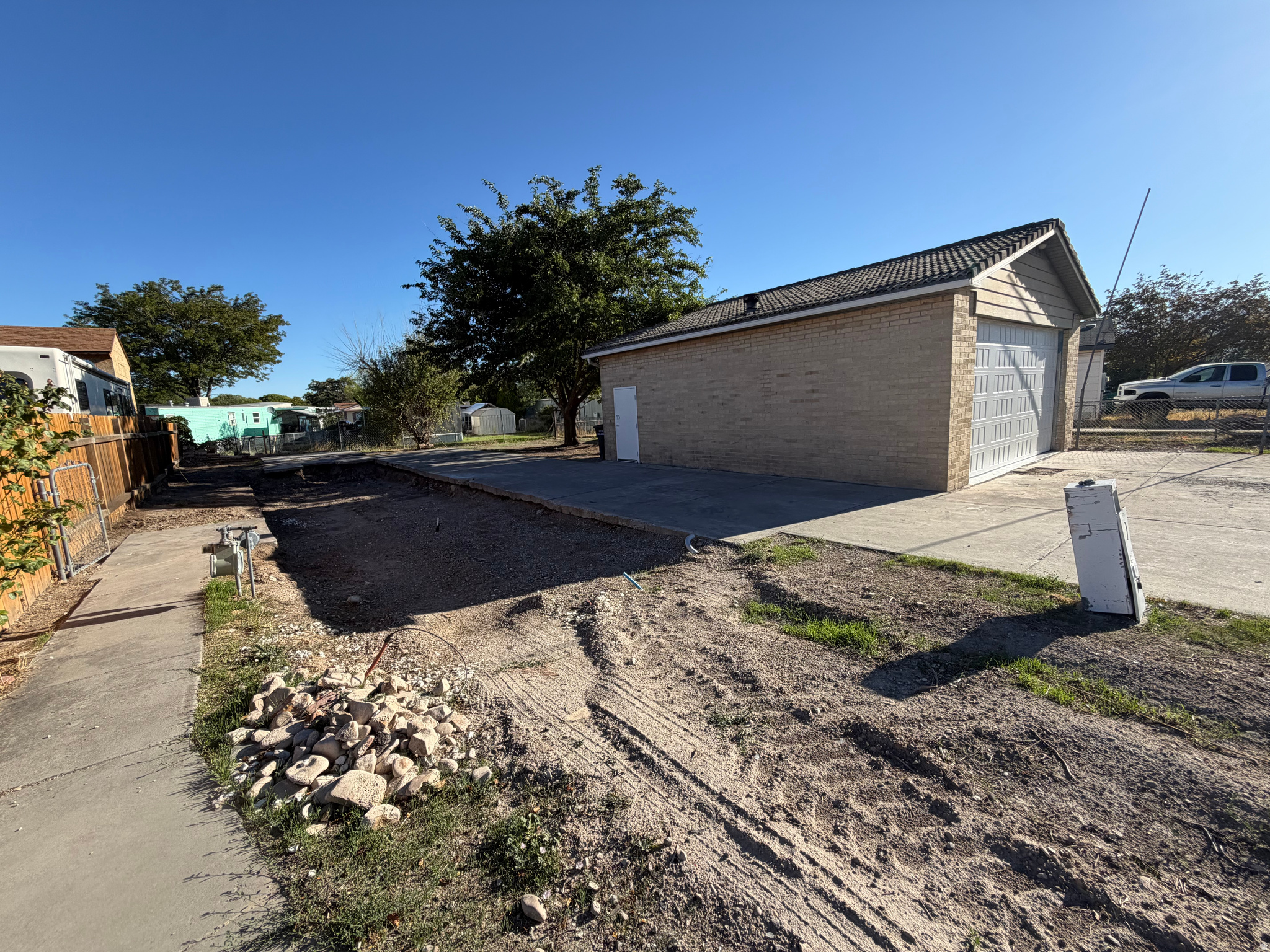 main property photo 13