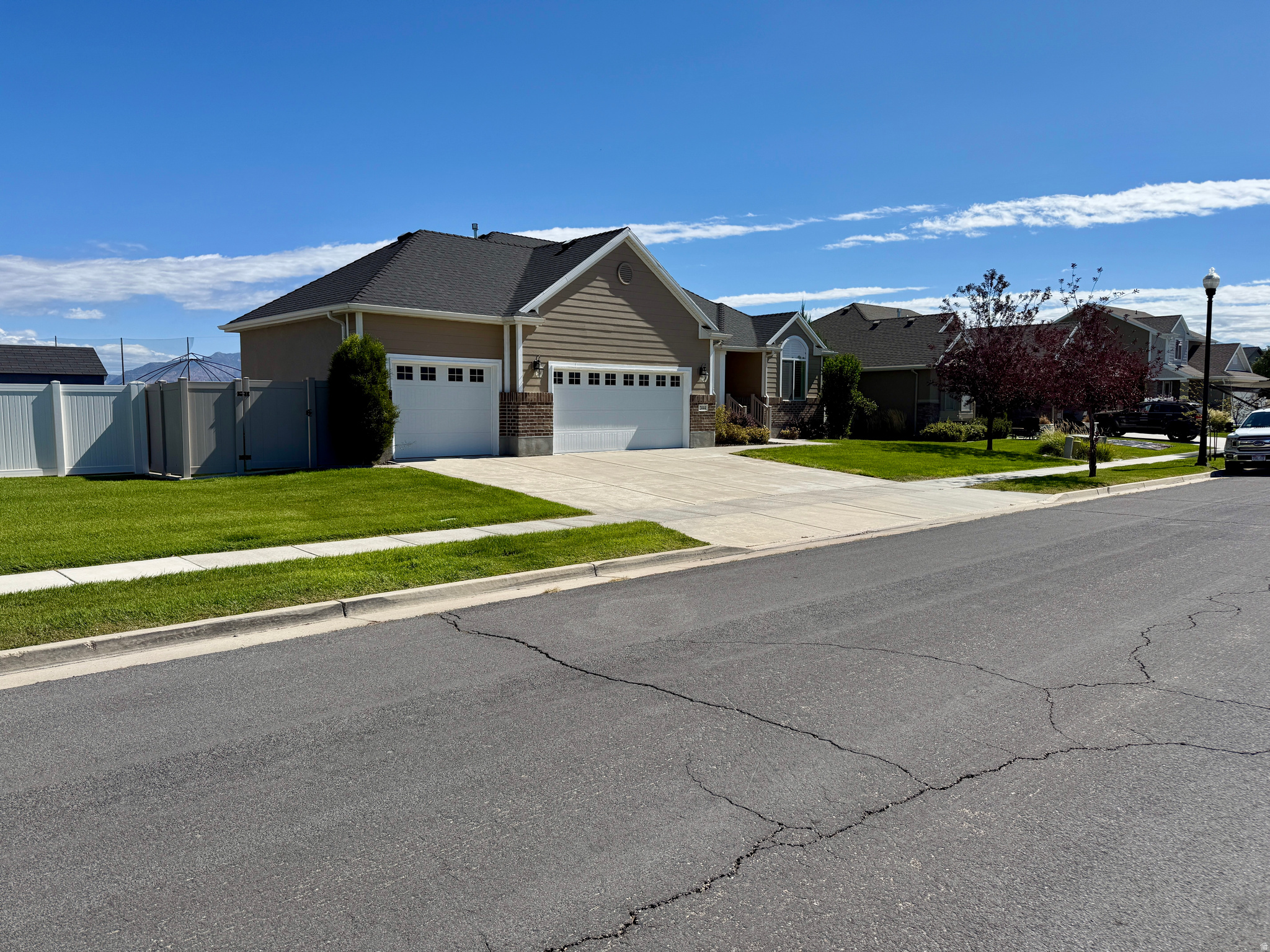 main property photo 60