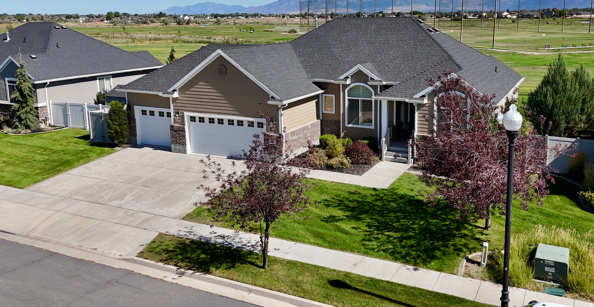 main property photo 73