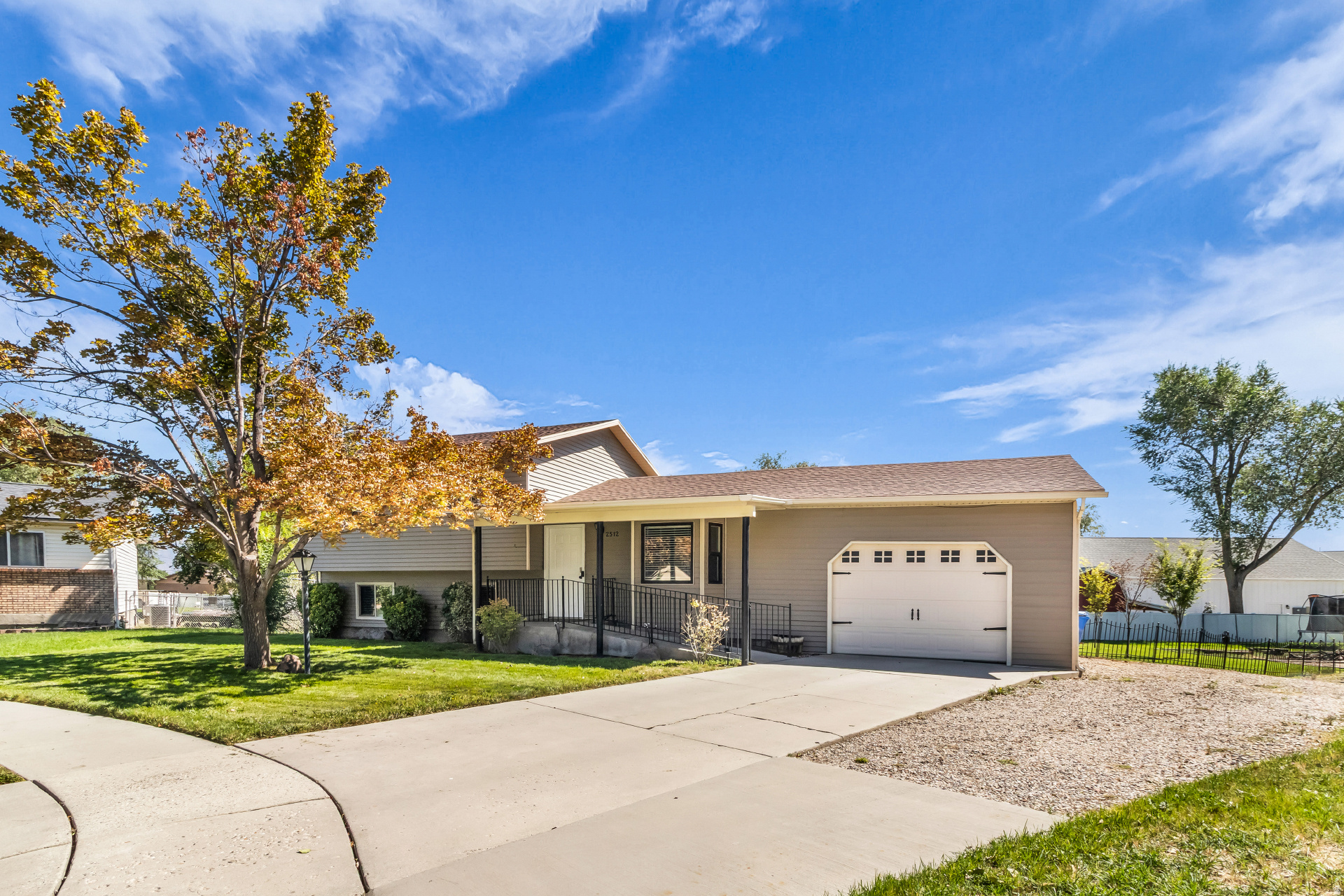 main property photo 22