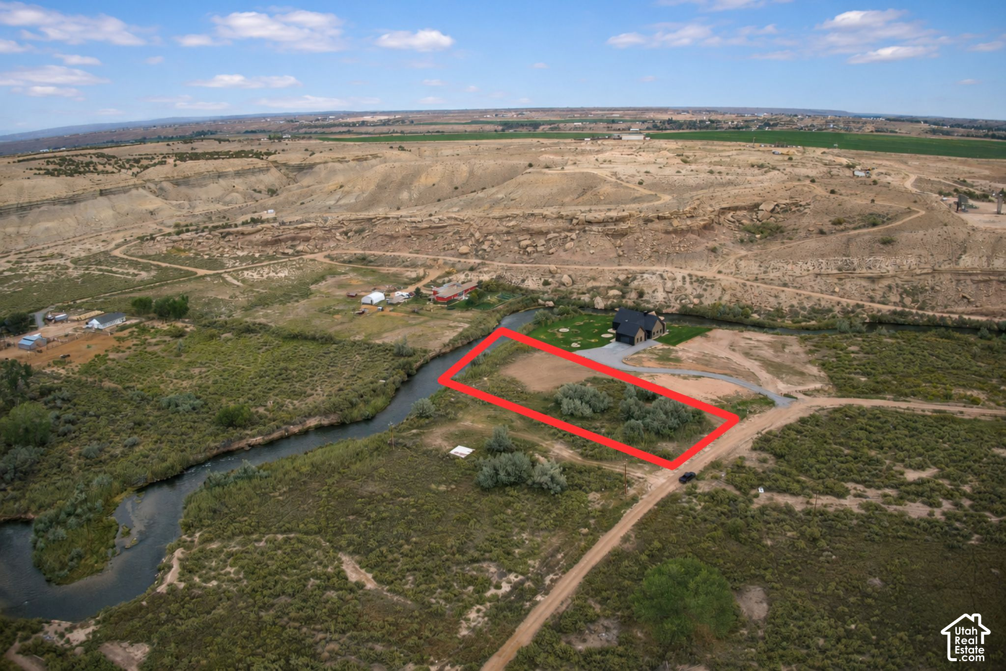 main property photo 2