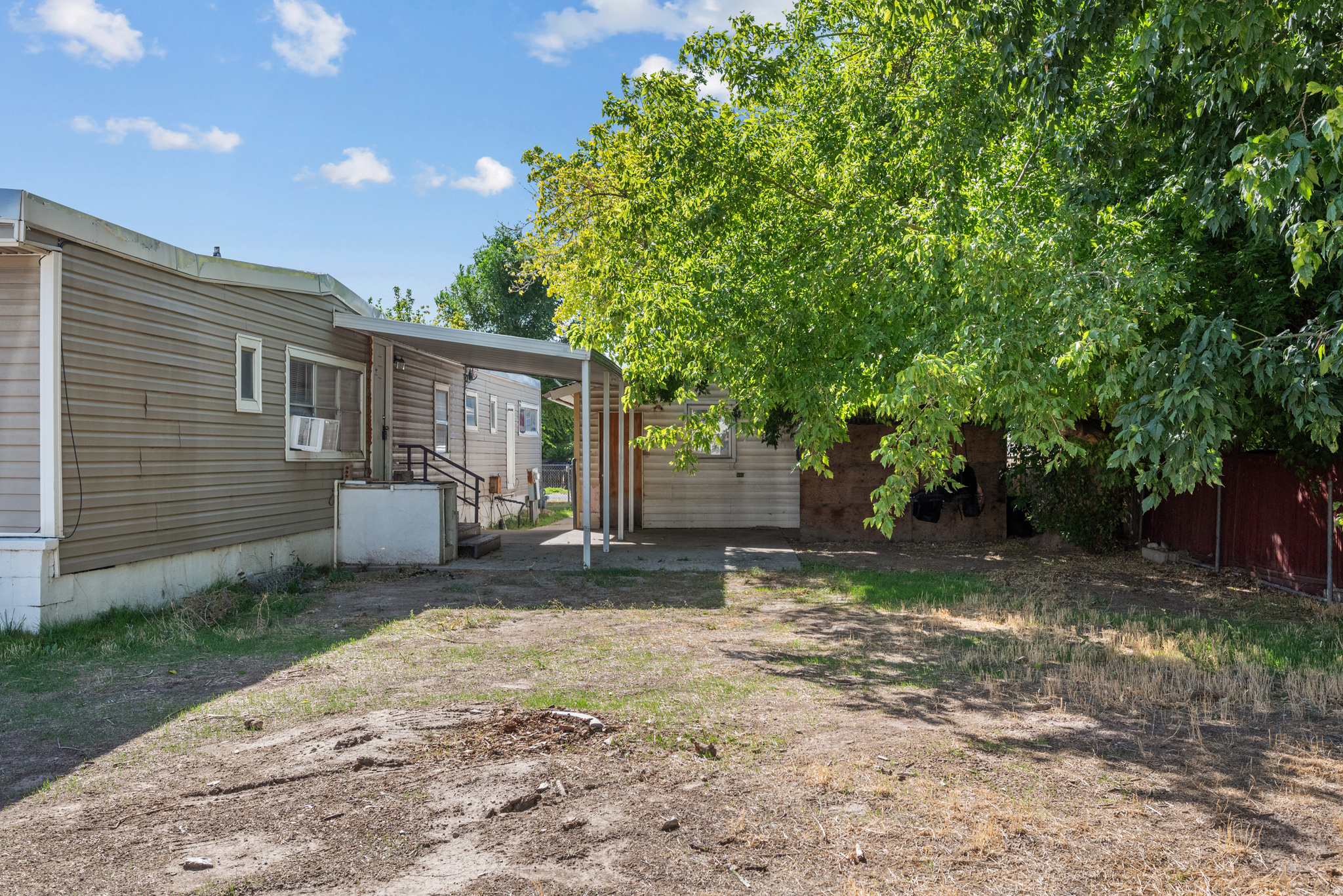 main property photo 16