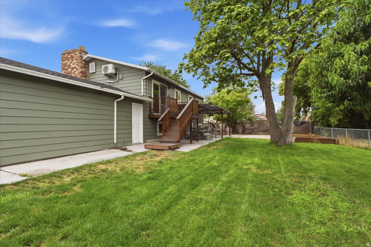 main property photo 22