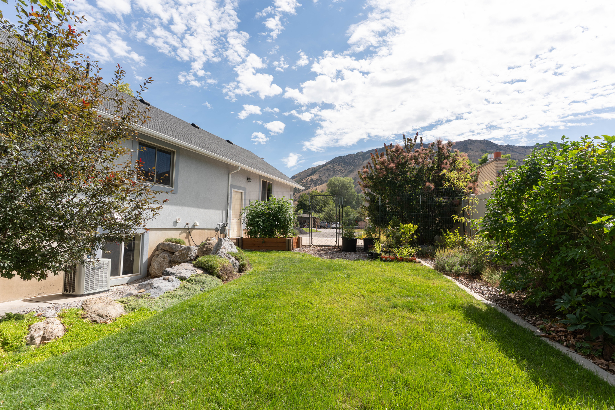 main property photo 78