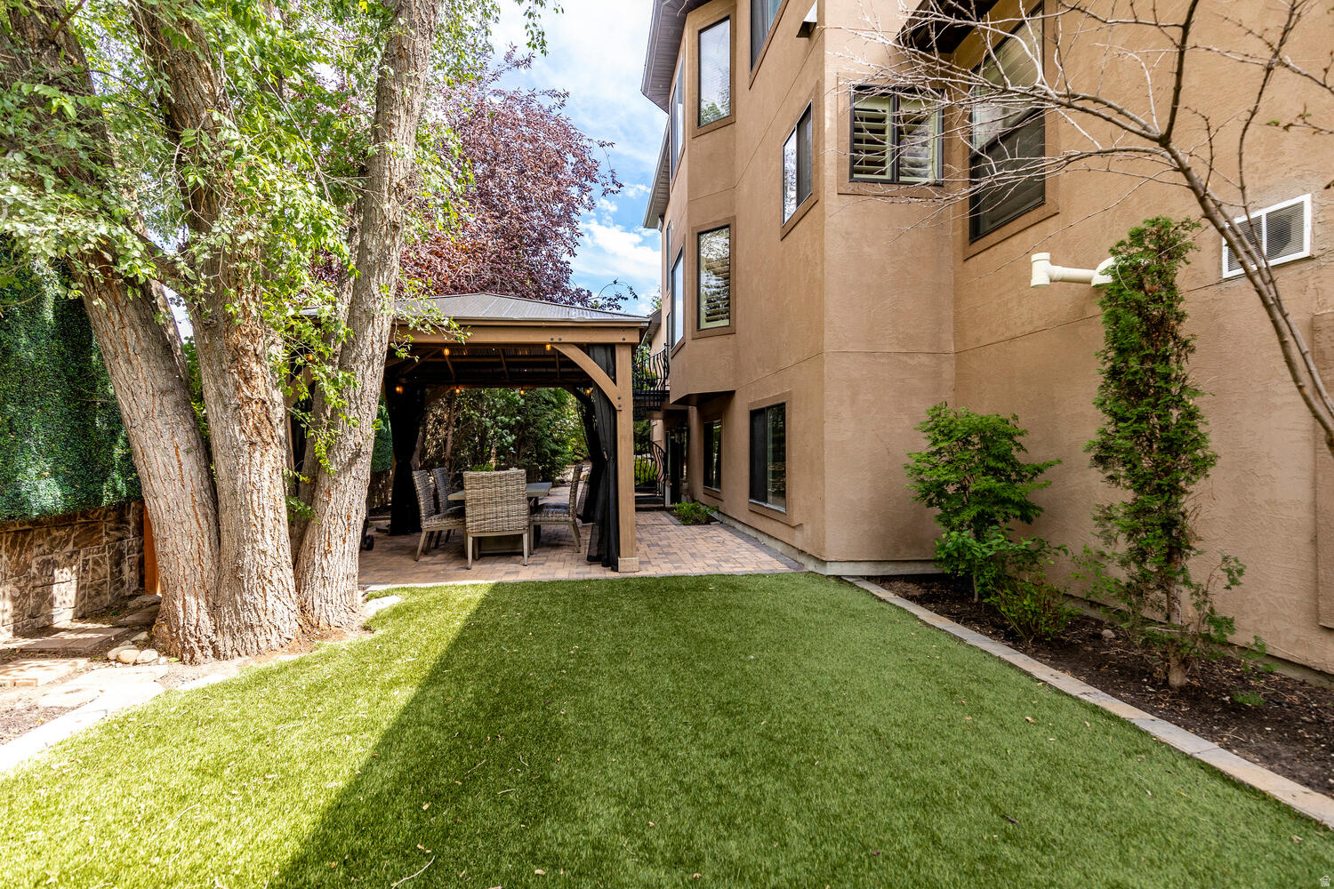 main property photo 56