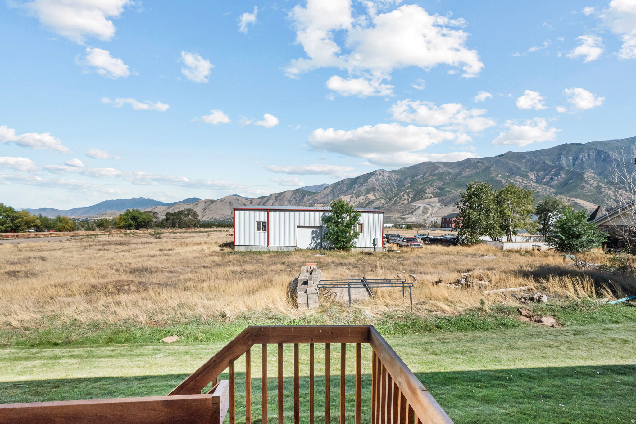 main property photo 30