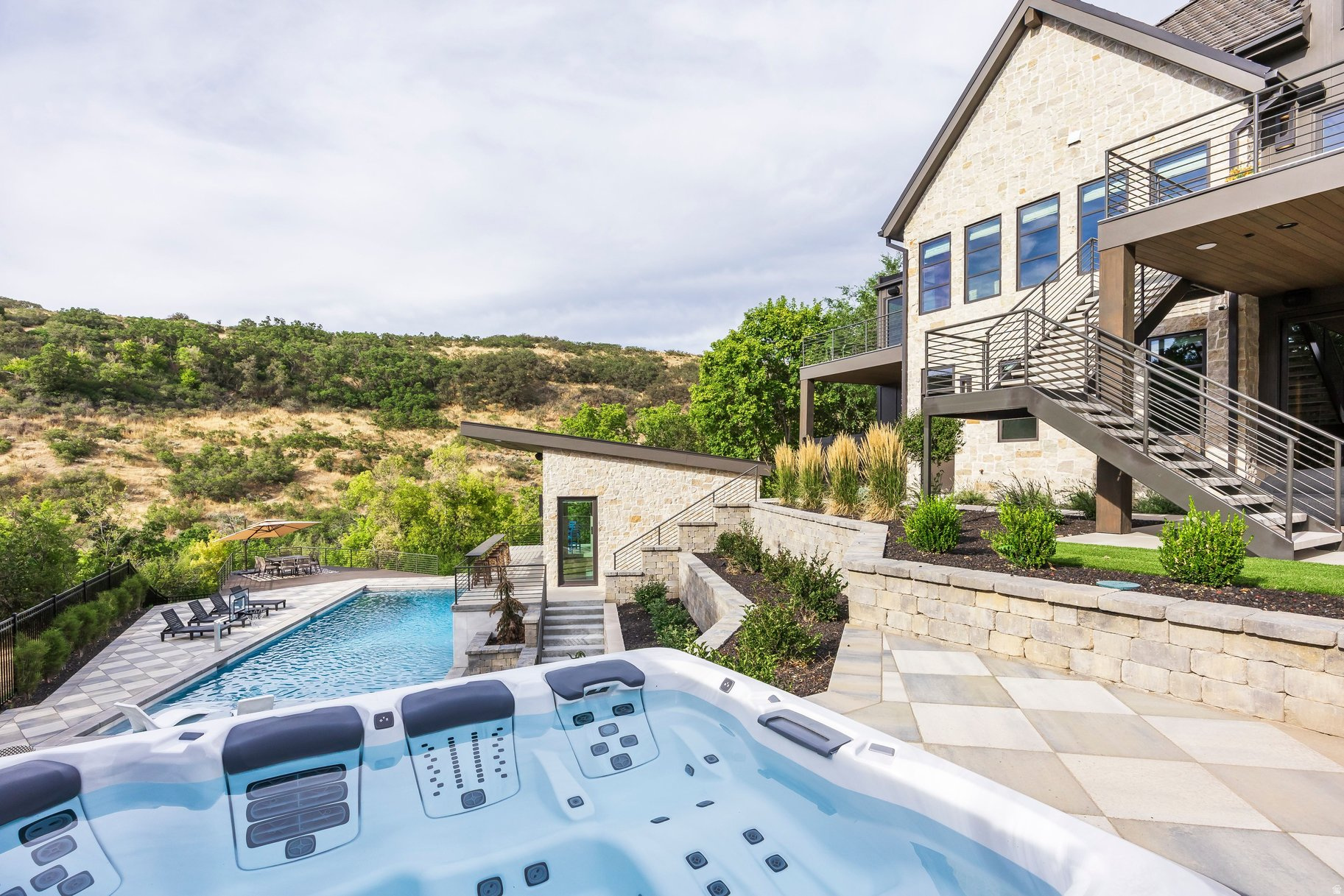 main property photo 67