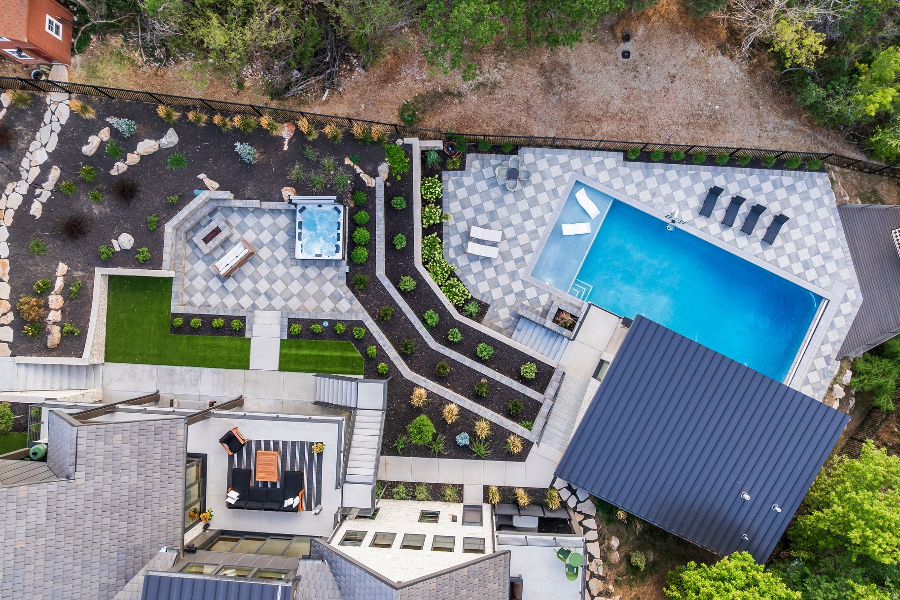 main property photo 84