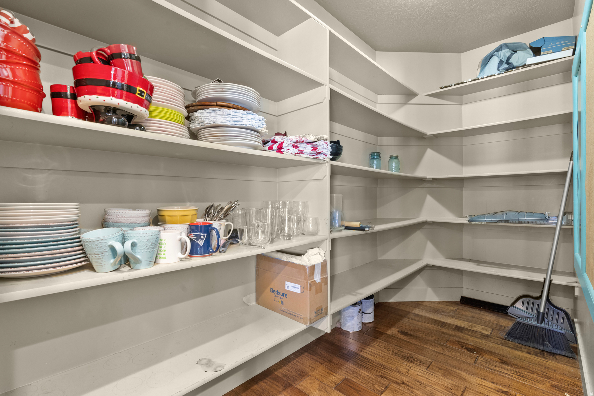 main property photo 9